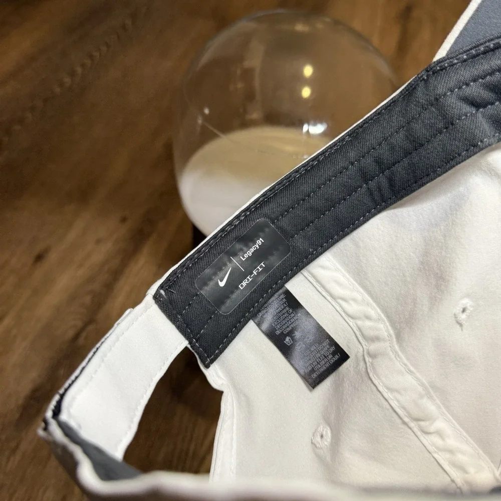 Nike Culinary‎ Institute The South Hat White Black Dri Fit Legacy91 Running Gym